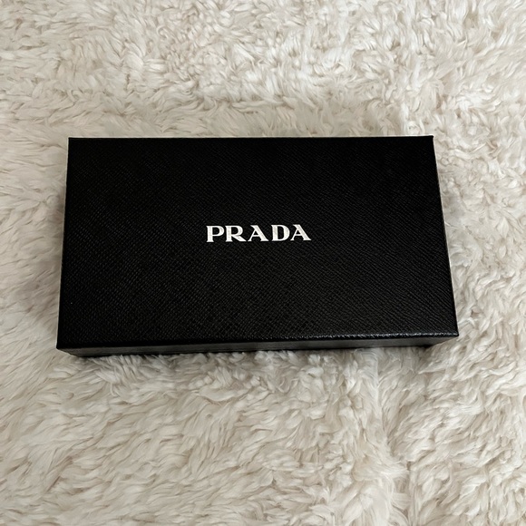Prada Saffiano wallet - Picture 3 of 5